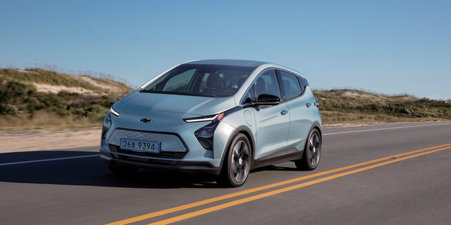 2023 Chevrolet boltev Photography: Exterior Static 4