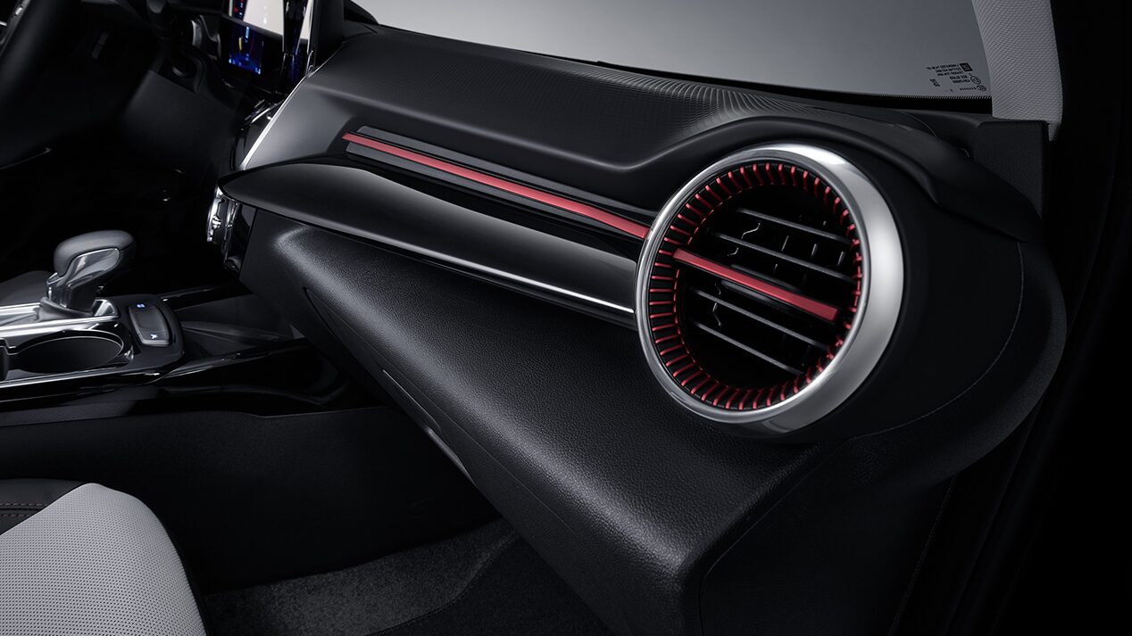 TRAX CROSSOVER Design Feature (Interior)