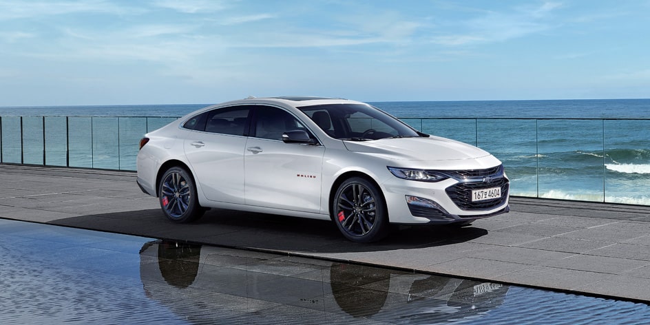 2022 Chevrolet malibu Trims: Redline Exterior 3/4 Front
