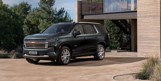 2022 Chevrolet tahoe Photography: Exterior Static 3/4 Front