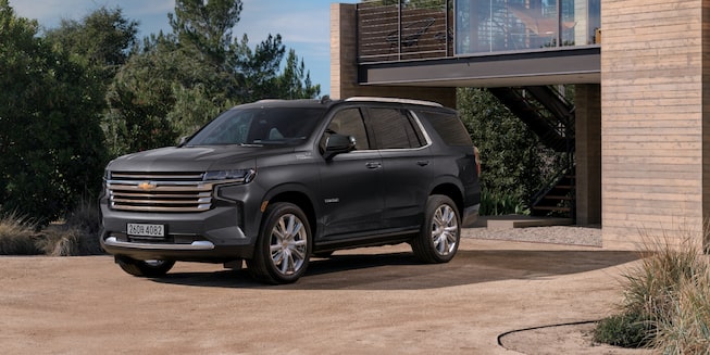 2022 Chevrolet tahoe Photography: Exterior Static 3/4 Front