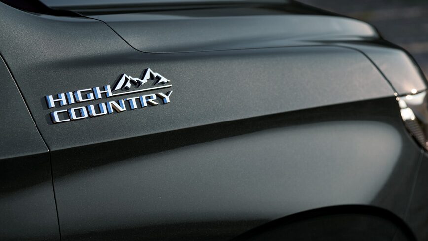 2022 Chevrolet tahoe Design: Exterior High country logo