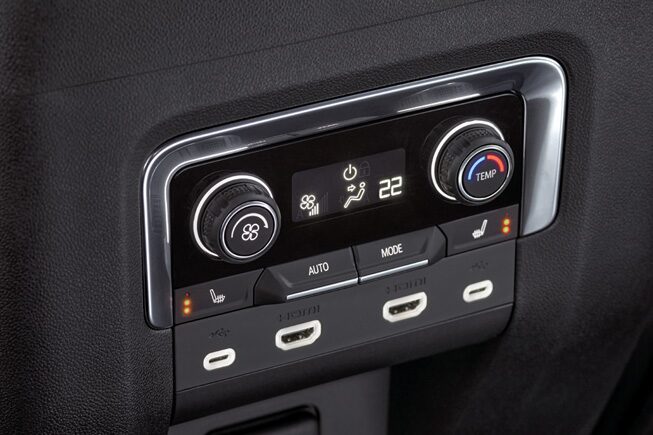 2022 Chevrolet tahoe Photography: Trizone Auto Air Conditioner