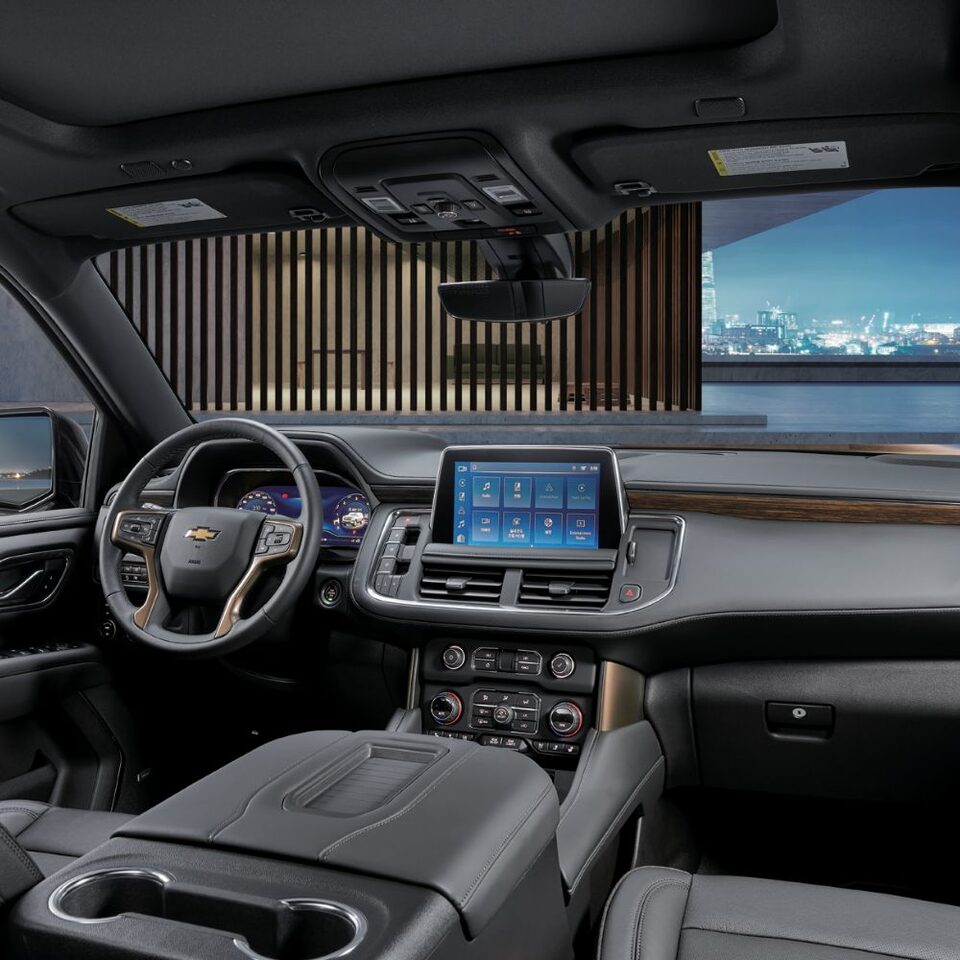 2022 Chevrolet tahoe Design: Interior Jet Black & Clove Porous Natural Leather Sheet