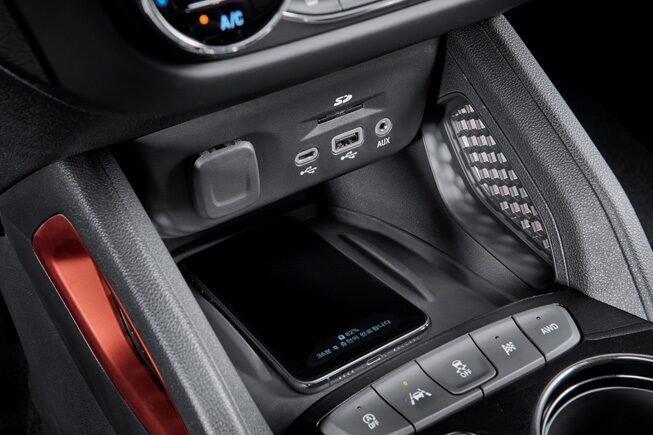 2022 Chevrolet trailblazer Photography: Wireless charge sytem