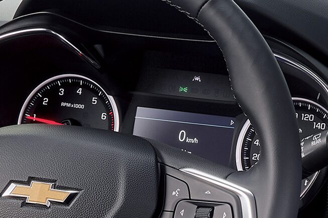 2022 Chevrolet trailblazer Design : Supervision 4.2" Color Cluster