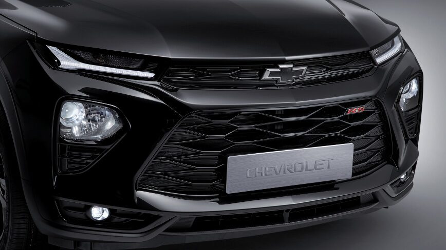 2022 Chevrolet trailblazer Trims: RS Midnight High Gloss Black Grill Bar
