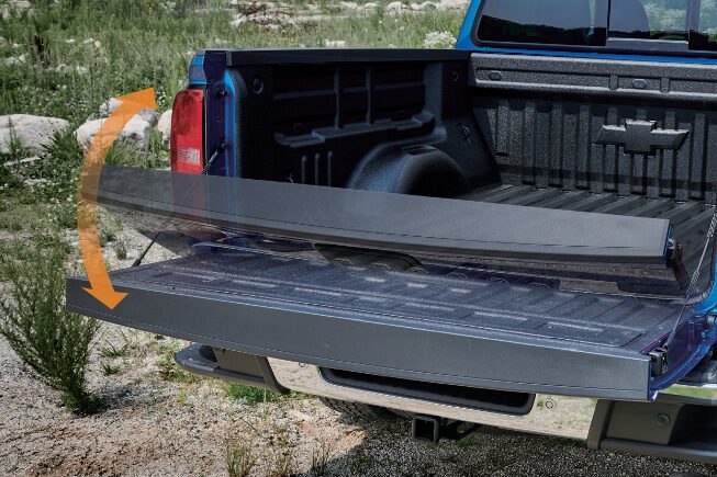 2022 Chevrolet Colorado Photography: tail gate