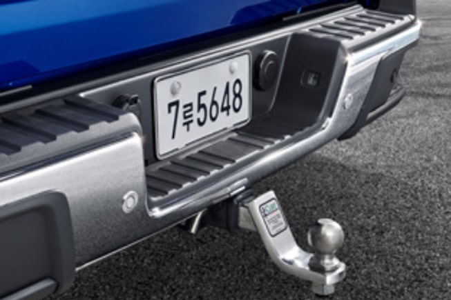 2022 Chevrolet Colorado Photography: Trailer hitch receiver