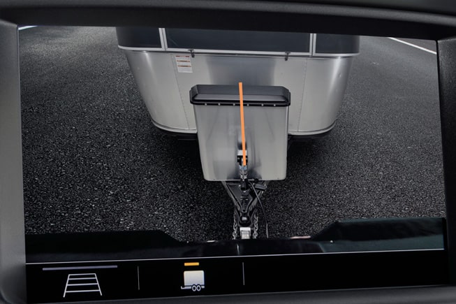 2022 Chevrolet Colorado Photography: Trailer assistant guide