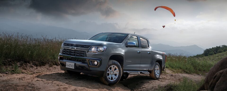 2022 Chevrolet Colorado Photography: Extreme Exterior driver front 3/4 view