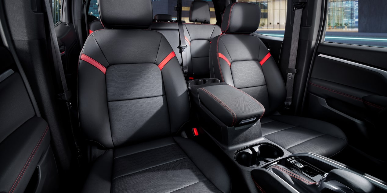 2024 Chevrolet COLORADO CGI Photography: Jet Black Adrenaline Red Point Interior 2