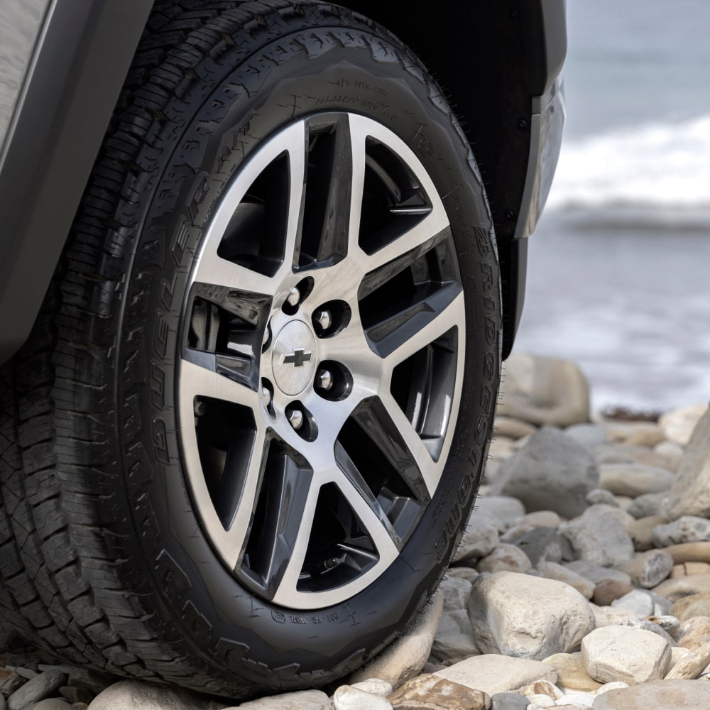 2024 Chevrolet Colorado Photography:  Exterior 4